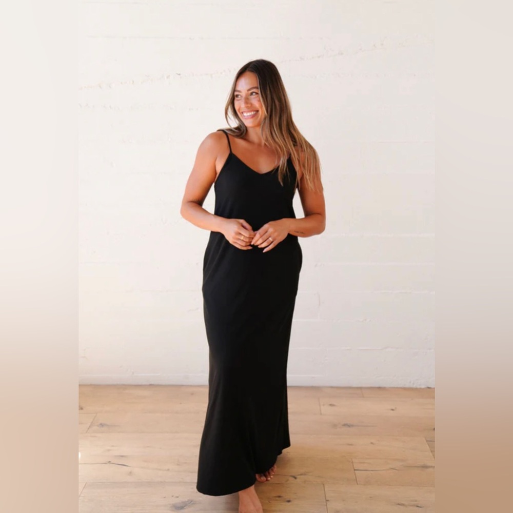 Carly Jean Los Angeles Favorite ribbed spaghetti dress